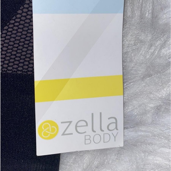 ZELLA NEW $25 Low Impact Body Rhythm Sports Bra in Black XS - Picture 5 of 7